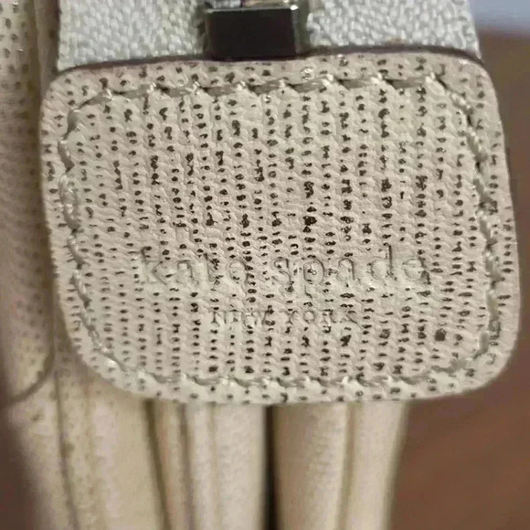 Kate Spade Gold Cream Purse‎ - Picture 5 of 12